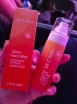 اسپری درخشان کننده صورت فارماسی Glow Face Mist ویتامین سی و نیاسینامید 80 میل