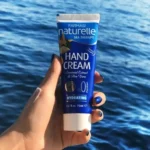 کرم دست آبرسان فارماسی مدل Sea Therapy با رایحه دریایی حجم 75 میلی‌لیتر